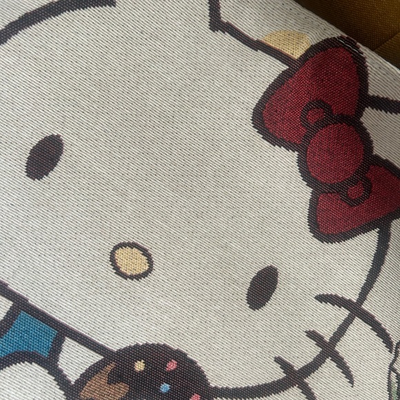 Hello Kitty Zipper Large Tote Bag - Picture 3 of 6